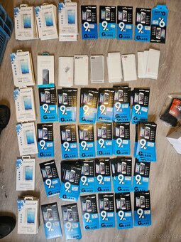 Směs ochranných skel na staré mobily cca 100ks - 2