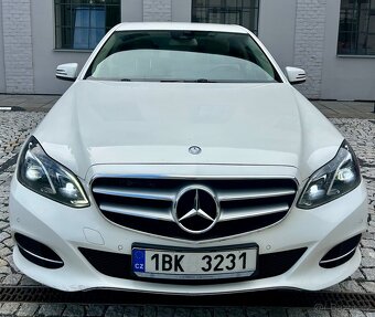 MERCEDES E300 170KW AUTOMAT-KUŽE-NAVI-LED-KAMERA-DPH-ČR - 2