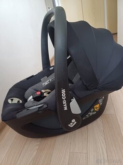Autosedačka Maxi-Cosi - 2