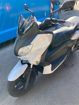 Yamaha Xmax 250 - 2