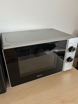 Mikrovlnná trouba Midea - 2