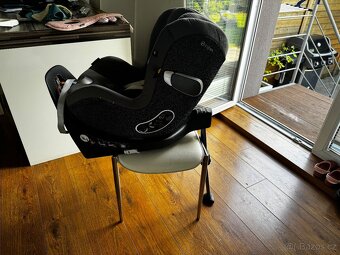 Cybex Sirona Z i-size + otočná základna - 2