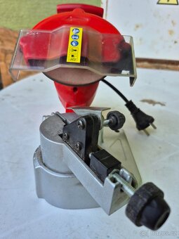 Elektrická bruska na řetězy Hecht - 2