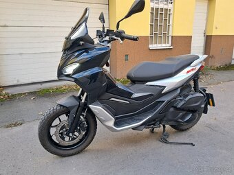 Aprília SR gt 125 rok 2023 - 2