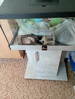 Akvárium se stolkem - 2