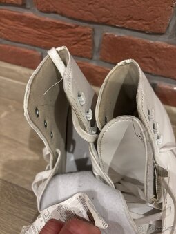 Dámské lední brusle vel 39 - 2