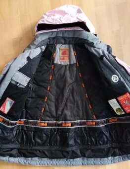 zimní bunda zn.Iguana vel.42 - 2
