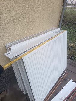 Prodáme 4 radiátory, viz foto. Cena dohodou - 2