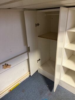 Dětská patrová postel se skříňkou - 2