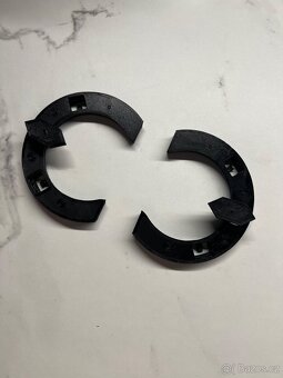 Drzaky znaku AUDI do rs masky - 2