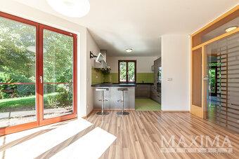 Dům 5+kk o ploše 232 m2 - Klecany, Klecany - 2