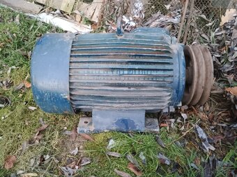 Elektromotor 11kW 920ot. - 2