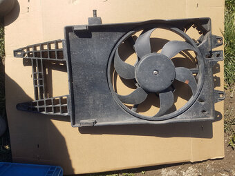 Fiat Punto větrák - 2