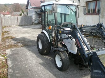 malotraktor , čelní nakladač - 2