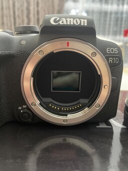 Canon r10 + záruka + 18-45 objektív - 2
