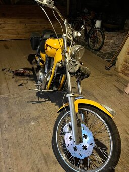 Žluťák na prodej, Suzuki Intruder VS 1400 - 2