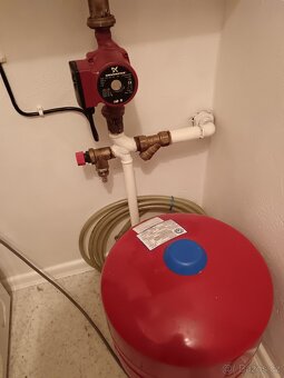 Prodám ELEKTROKOTEL PZP + čerpadlo, termostat a ovládací skř - 2