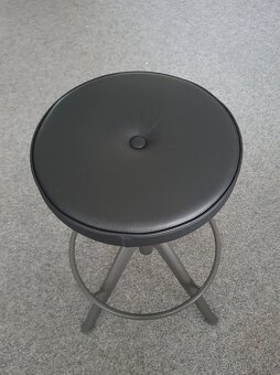 IKEA TROLLBERGET Stolička, Glose černá - 2