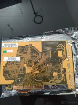 ASUS  AGP-V3000 - 2