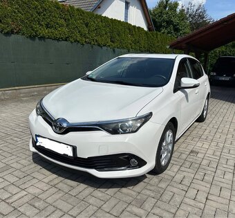 Toyota Auris 1,6 97 kw Trend paket Nájezd 46444KM - 2