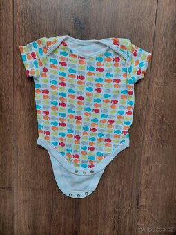 8x body s krátkým rukávem, vel.3-6 měsíců - 2