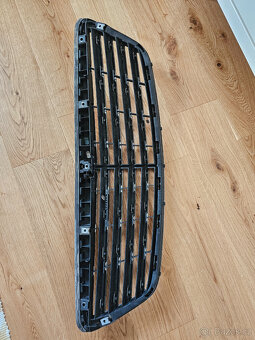 >>>>MERCEDES S -klasse w221 gril - maska - predna 05-09 - 2