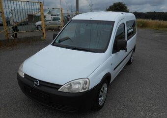 Opel Combo 1,4 66 kW Serviska benzín - 2