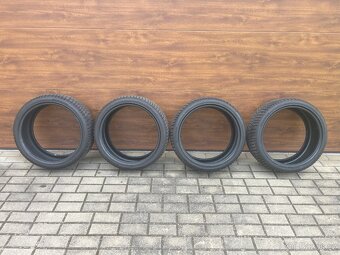 Hankook iCept evo3 225/40/19 zimní - 2