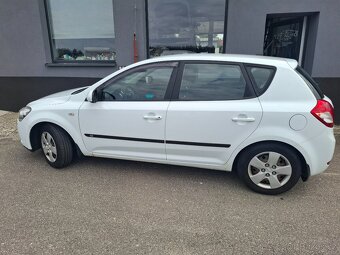 KIA CEED 1.4i 66kW r.11, ČR, 135000km-DOLOŽENO, PĚKNÁ - 2