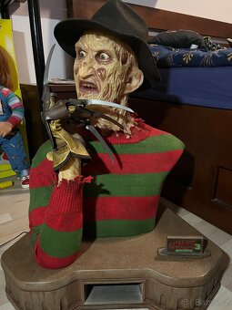Freddy Krueger 1/1 ECC ne sideshow,hot toys - 2