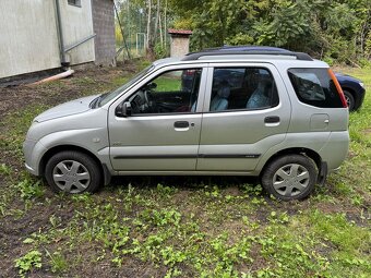 Suzuki Ignis 1,3 68 kw 2008 bourané - 2