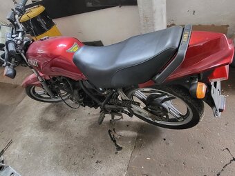 Yamaha xs 400 - 2