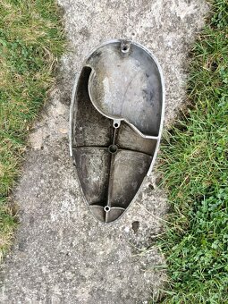 kryt motoru na Jawa 125 - 2