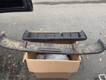 Zadní křídlo a nasávač vzduchu Škoda - 2