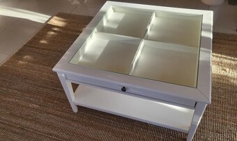 Konferenční stolek zánovní - 2