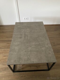 Konferenční stolek - 2