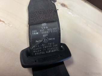 Zadní pravý pás VW Passat - 2