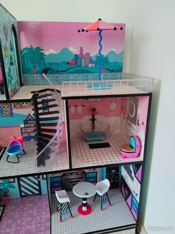 Domeček pro panenky - 2