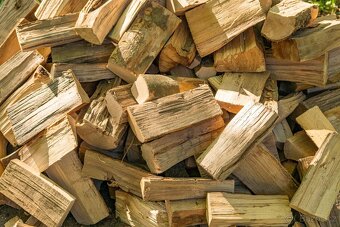 PALIVOVÉ DŘEVO ŠTÍPANÉ MĚKKÉ I TVRDÉ SUCHÉ - 2