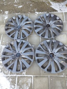 Poklice Peugeot.R/16.original. - 2