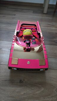 L.O.L. auto s bazénem a tanečním parketem - 2