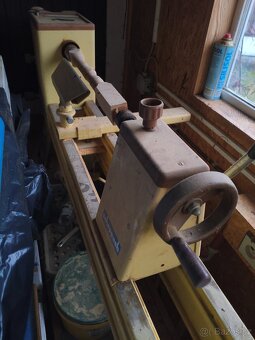 Soustruh na dřevo - 2