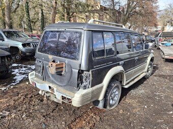 Mitsubishi pajero náhradní dily - 2