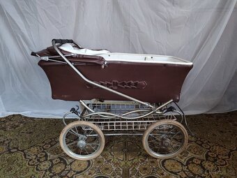Starý kočárek - 2