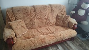 Gauč rustikální,rozkládací+konf.stůl - 2