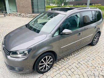 Volkswagen Touran 2.0TDI MANUÁL KAMERA VÝHŘEV TAŽNÉ HIGHLINE - 2