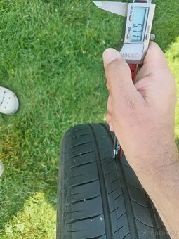 Letní pneu 185/64R15 - 2
