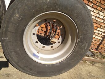 445/45R19.5  kompletní kola - 2