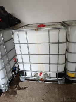 IBC nádrž 600l 1000l - 2