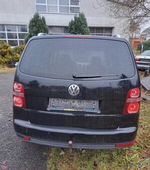 Volkswagen Touran - 2
